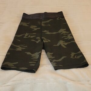 GOOD AMERICAN Camo Bike Shorts
